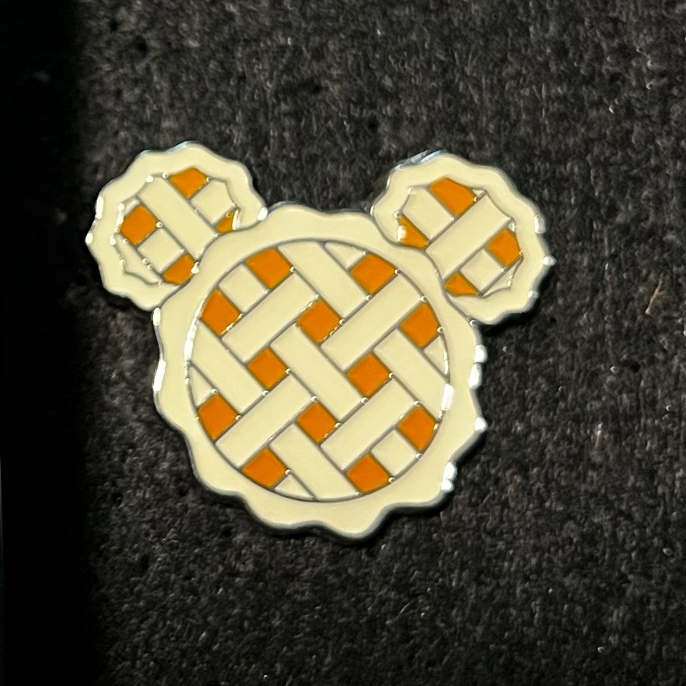 Loungefly Disney Snack Pin Pie- discontinued set - Picture 4 of 4